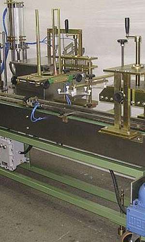 Envasadora volumétrica semi automática Envasadora volumétrica semi automática