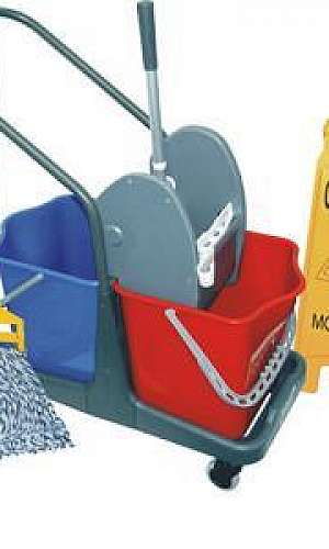 Esfregão com espremedor Esfregão com espremedor