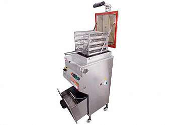 Fritadeira elétrica com óleo profissional Fritadeira elétrica com óleo profissional
