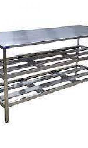 mesa inox com prateleira gradeada mesa inox com prateleira gradeada