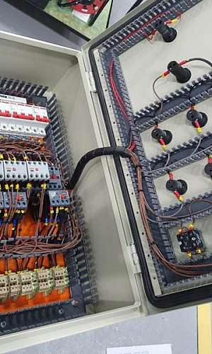 Painel elétrico industrial Painel elétrico industrial